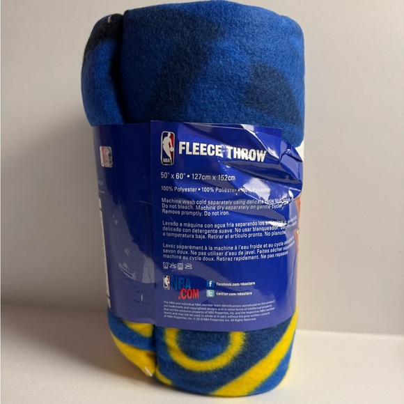 NBA Fleece Throw Blanket - Blue and Yellow - Picture 5 of 9